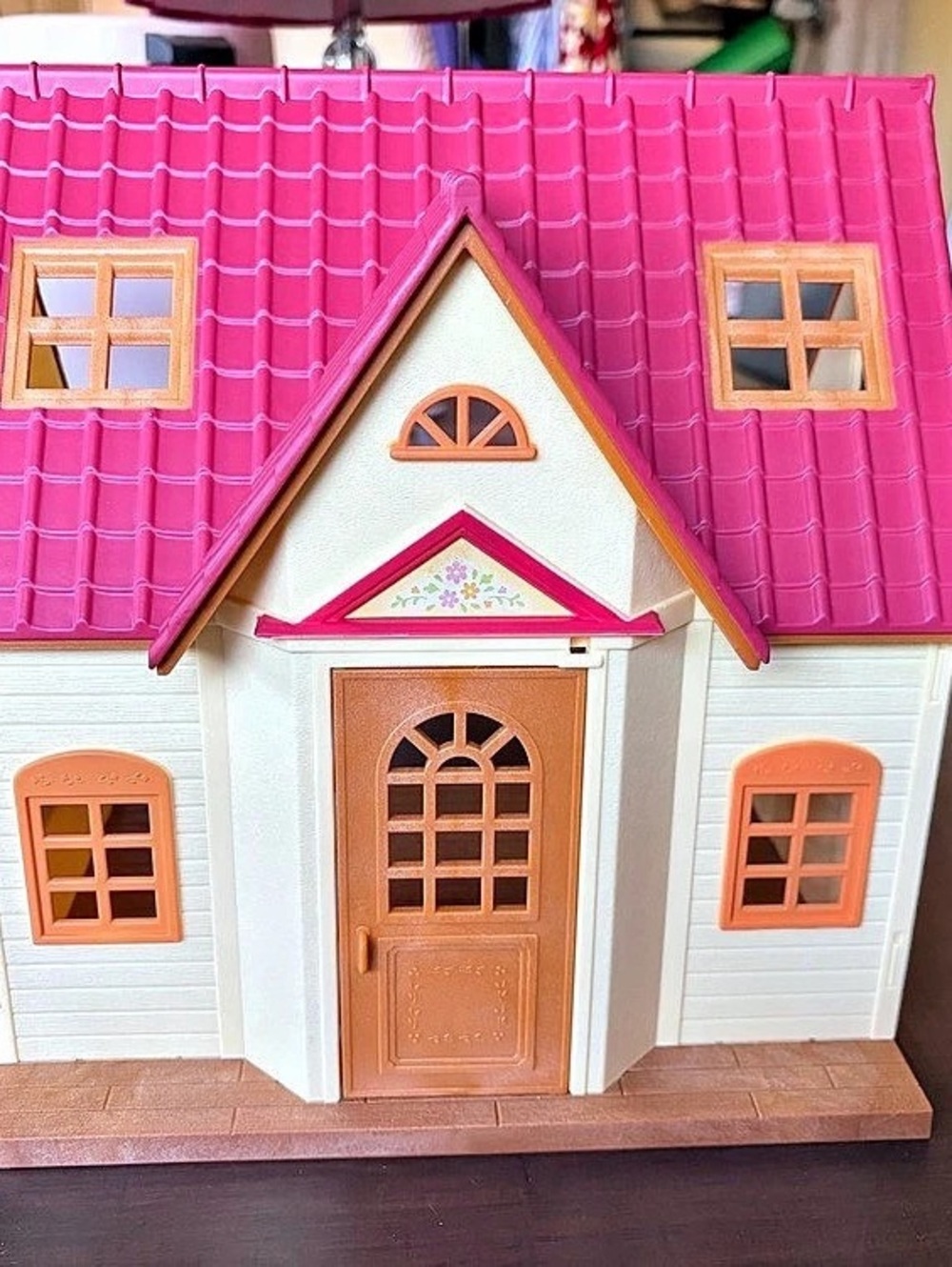 Calico Critters Cozy Cottage Starter Home Pink Dollhouse (no dolls included just
